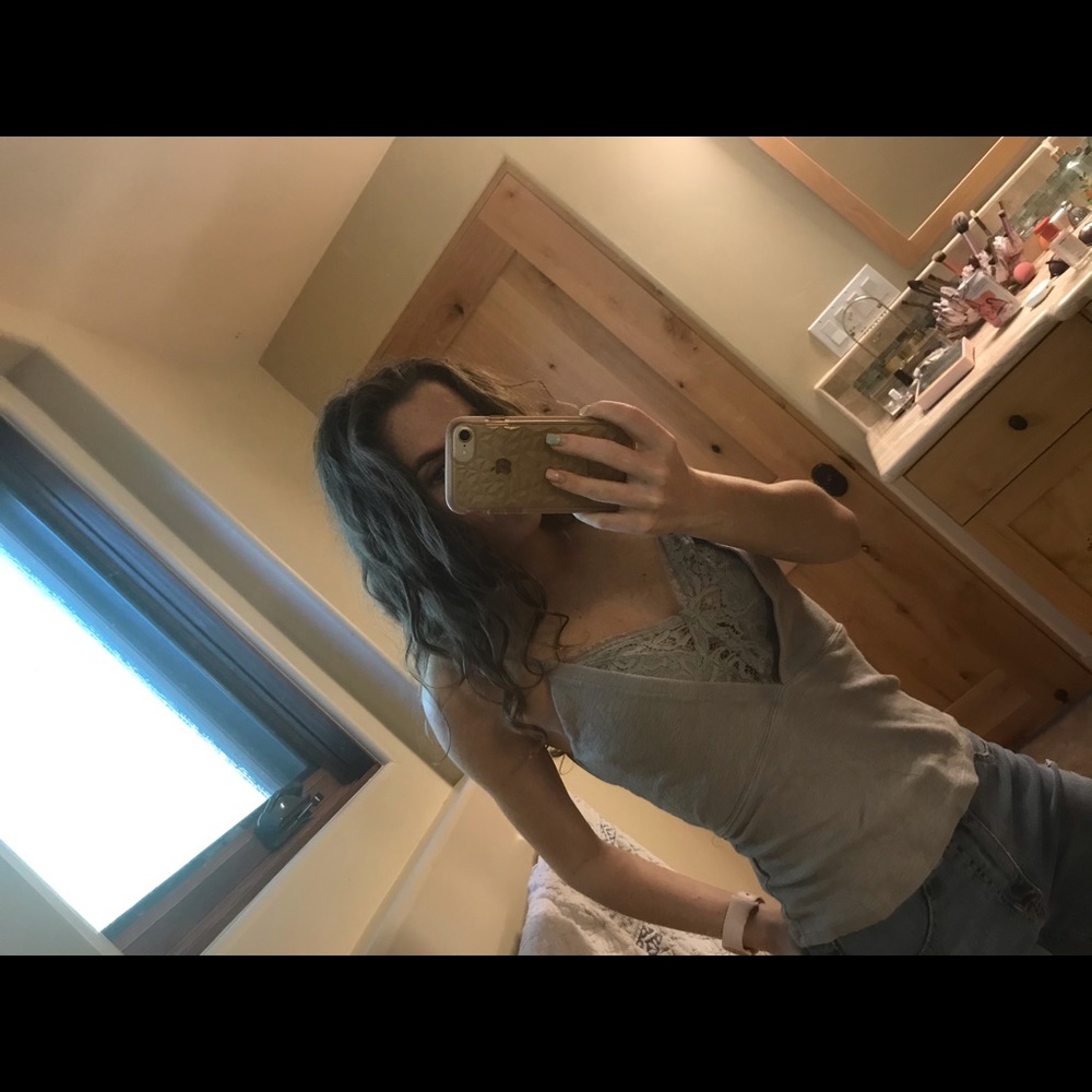 Multilayer tank top in grey